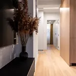 Househost Retoryka Daire Krakow