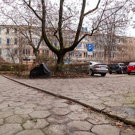 Househost Retoryka דירה *